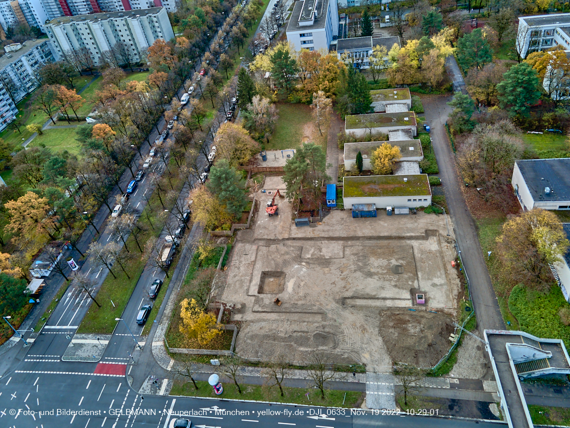 19.11.2022 - Luftbilder von der Baustelle an der Quiddestraße 'Haus für Kinder' in Neuperlach